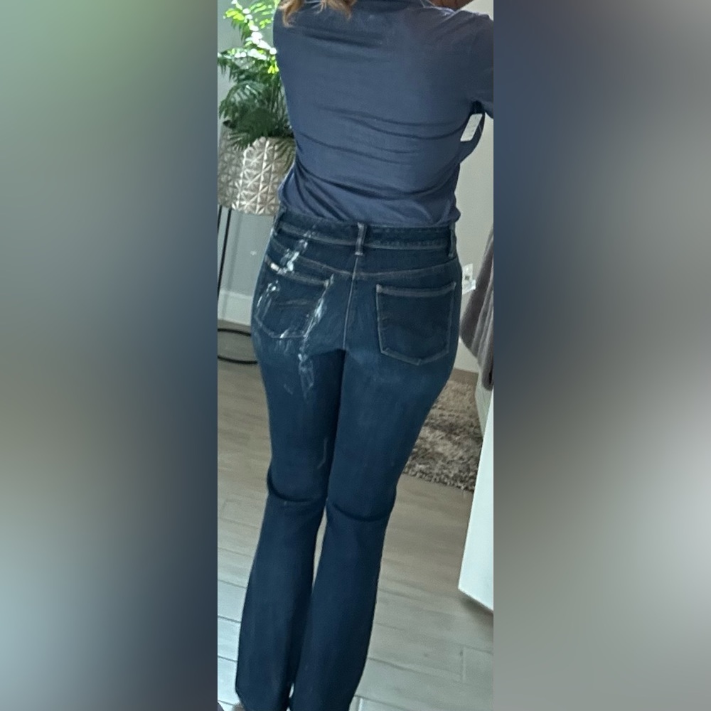 Custom painted jeans - Picture 2 of 6